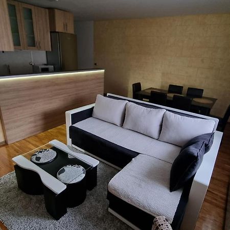 Raven2 Apartment Zeleznik Luaran gambar