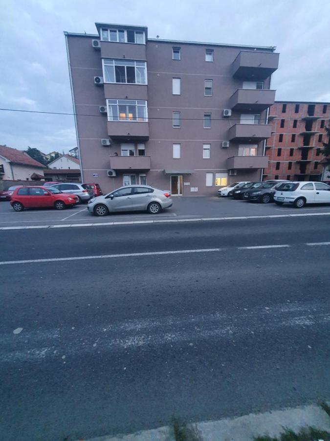 Raven2 Apartment Zeleznik Luaran gambar